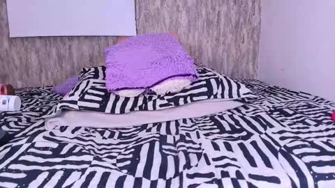 violeta london online show from 27, 2, 2025