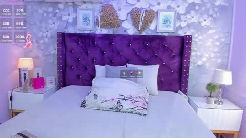 violeta_medina online show from 24, 4, 2026