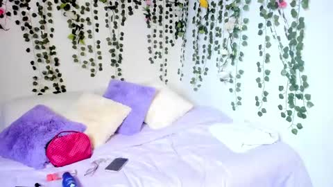 Violeta online show from 3, 2, 2025