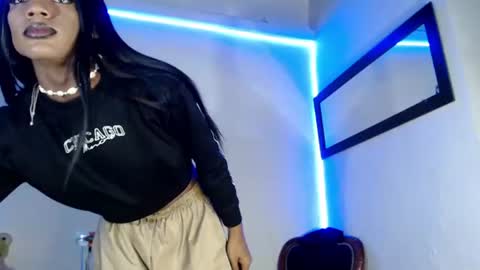 Snapshot of violeta_r_01 chatting on 10, 6, 2026 violeta_r_01 online show from 10, 6, 2026