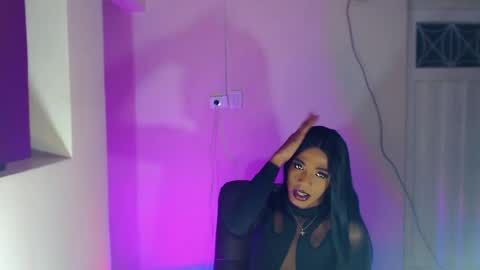 Snapshot of violeta_r_01 chatting on 21, 6, 2026 violeta_r_01 online show from 21, 6, 2026