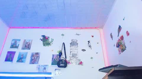 Snapshot of violetaconny chatting on 22, 2, 2026 violetaconny online show from 22, 2, 2026