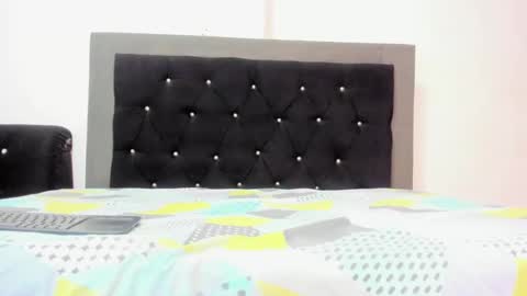 VioletaDums online show from 3, 2, 2025