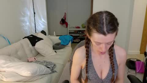 VioletFoxy online show from 28, 5, 2026