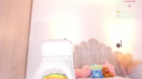 violeth___ online show from 9, 2, 2025