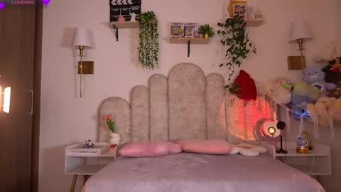 violeth___ online show from 13, 2, 2026