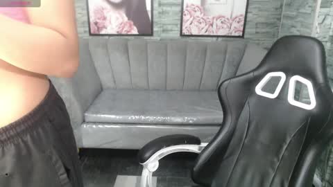 violeth_b online show from 4, 10, 2025