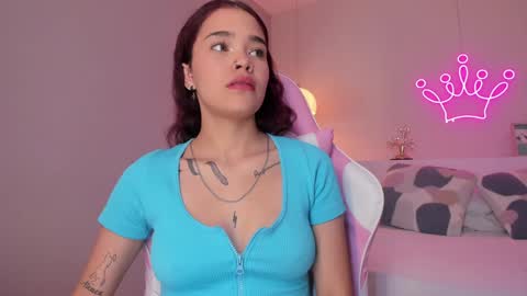 Violeth Hill online show from 24, 1, 2025