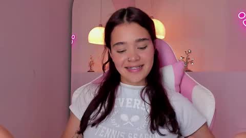 Violeth Hill online show from 13, 2, 2025