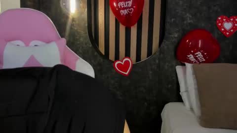 Violeth Hill online show from 14, 2, 2025