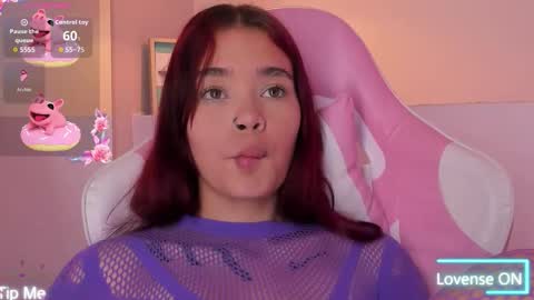 Violeth Hill online show from 3, 12, 2025