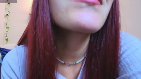 violeth_rosse_ online show from 28, 4, 2026