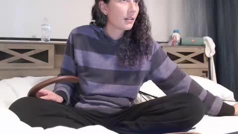 Snapshot of violethooper chatting on 1, 2, 2026 Violet Hooper online show from 1, 2, 2026