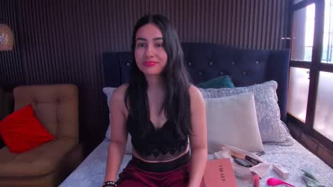 Violet Rousse online show from 23, 10, 2025