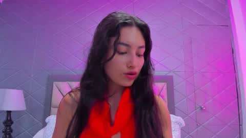 Violet Rousse online show from 18, 12, 2025