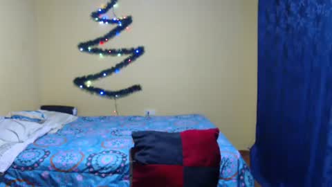 Snapshot of violetsexhot999 chatting on 3, 1, 2025 Violet777  online show from 3, 1, 2025