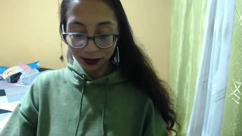 Snapshot of violetsexhot999 chatting on 8, 3, 2025 Violet777  online show from 8, 3, 2025