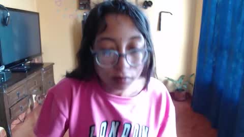 Snapshot of violetsexhot999 chatting on 17, 10, 2025 Violet777  online show from 17, 10, 2025