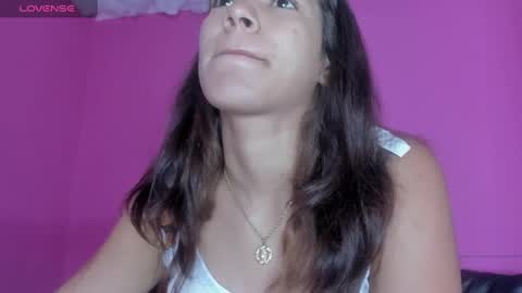 violett_24_ online show from 24, 2, 2025