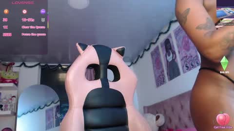 violett_brown9 online show from 14, 4, 2026