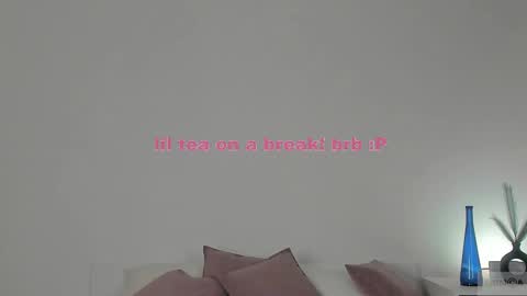 violetta_finch online show from 28, 2, 2025