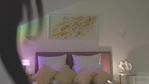 violetta_finch online show from 17, 12, 2025