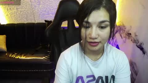 Snapshot of violetta_jhonson_v chatting on 25, 6, 2026 Violetta online show from 25, 6, 2026