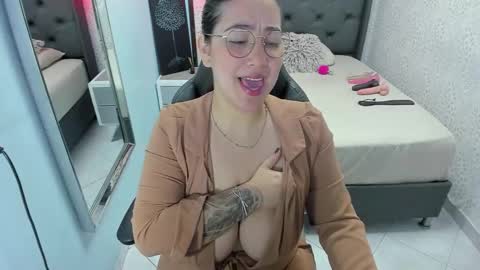 VIOLETTA online show from 20, 3, 2026