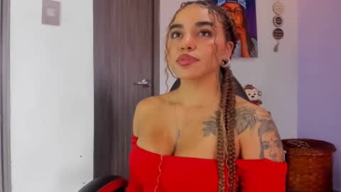 Snapshot of violettaa__ chatting on 3, 3, 2026 Violetta online show from 3, 3, 2026
