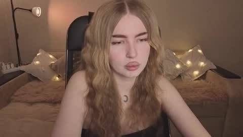 ViolettaOtis online show from 23, 2, 2026