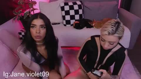 Violet online show from 31, 10, 2025