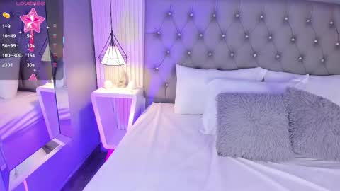 Snapshot of violettharous chatting on 11, 2, 2026 VioletthaRous online show from 11, 2, 2026