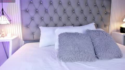 VioletthaRous online show from 3, 3, 2026