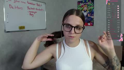 Violet online show from 16, 10, 2025