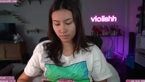 follow me on twitter violishh and ig violishh  online show from 15, 2, 2025