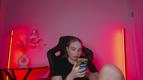 Violla online show from 14, 12, 2025