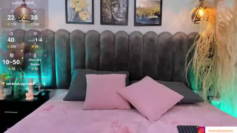 Snapshot of viollet_xoxo chatting on 2, 10, 2025 VIOLLET online show from 2, 10, 2025