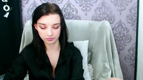 VirginLuna online show from 12, 1, 2026