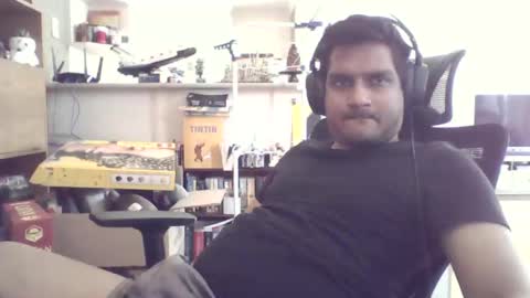 Snapshot of visionzzzz chatting on 12, 9, 2025 Visionzzzz online show from 12, 9, 2025