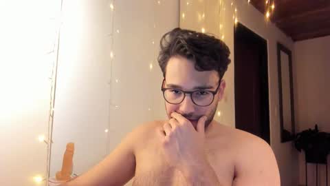 Vito Ferrer online show from 18, 12, 2025