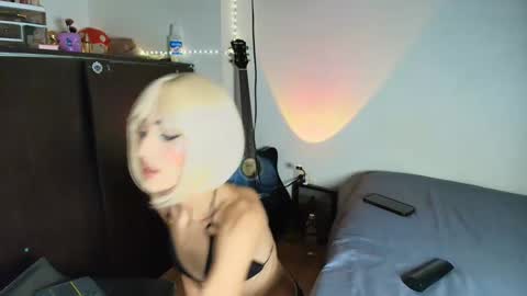 vitoriia_ online show from 11, 11, 2025