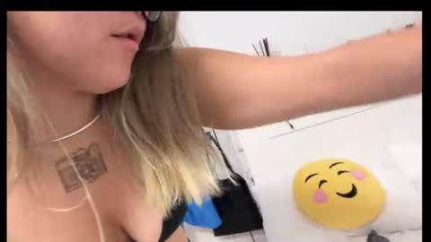 Snapshot of viva_lovee chatting on 1, 7, 2026 viva_lovee online show from 1, 7, 2026
