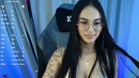 Vivian online show from 16, 12, 2025