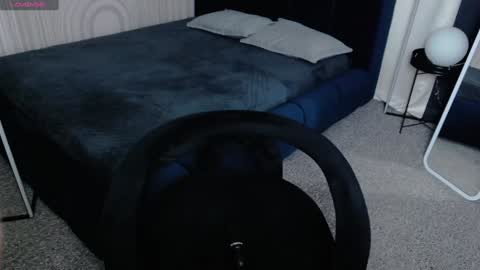 Vivian Evans online show from 23, 1, 2025