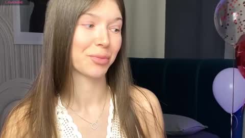 Vivian Evans online show from 20, 2, 2025