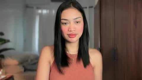 Vivian online show from 9, 6, 2026