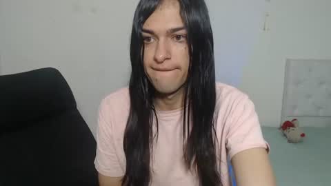 instagram Viviana73215 online show from 5, 8, 2026