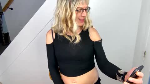 Vivlove online show from 24, 1, 2025