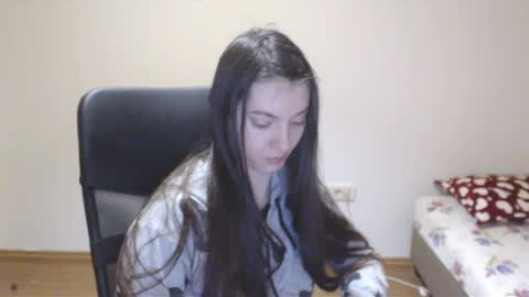 Snapshot of vivianngray chatting on 12, 1, 2025 Vivian Gray online show from 12, 1, 2025