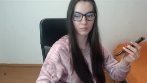 Snapshot of vivianngray chatting on 18, 2, 2025 Vivian Gray online show from 18, 2, 2025